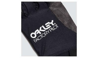 193517387594_all-mountain-mtb-glove_blackout_alternate_d01