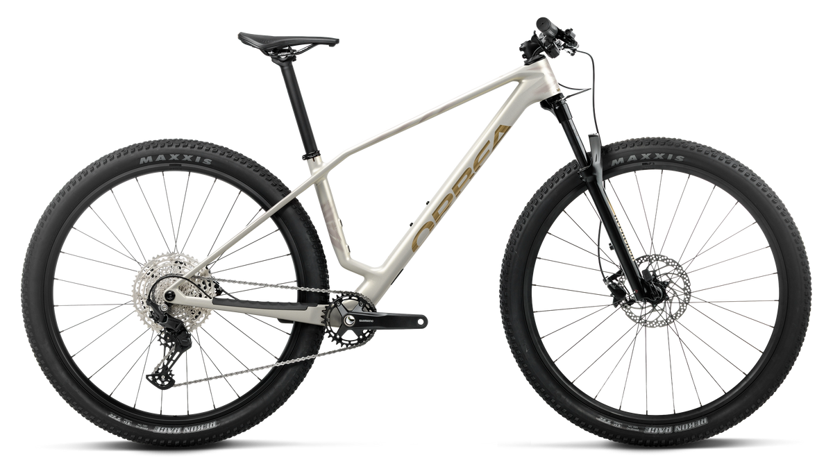 Orbea Alma M50 2027 Golden White/Titan Gold Matt